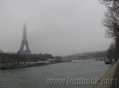 Eiffel Tower and la Seine